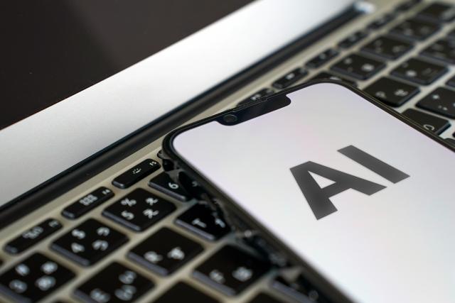 スマートフォンの画面にAIの文字
